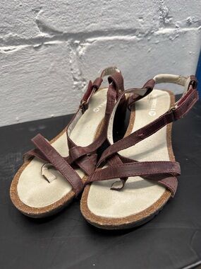 Merrell Women's Burgundy Leather Strappy Sandals